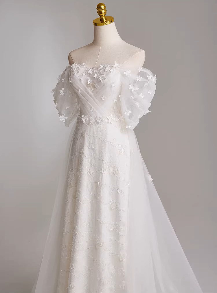 A line Style Dress with Floral Embellishments Wedding Dress
