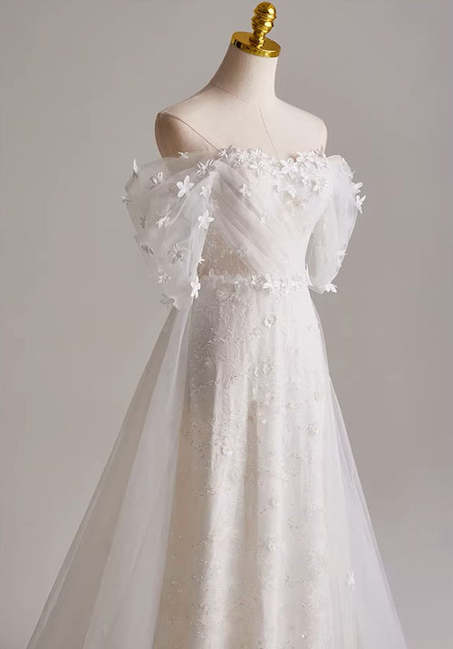 A line Style Dress with Floral Embellishments Wedding Dress